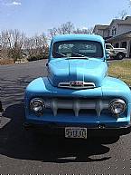1951 Ford F2 Picture 3