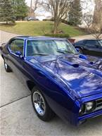 1969 Pontiac GTO Picture 3