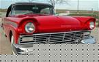 1957 Ford Fairlane Picture 3