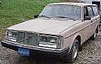 1987 Volvo 240 Picture 3