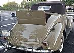 1937 Ford Deluxe Picture 4