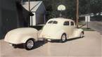 1937 Ford Deluxe Picture 4