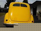 1937 Ford Deluxe Picture 4