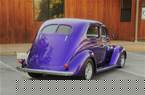 1937 Ford Sedan Picture 4