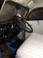 1939 Ford Sedan Picture 4