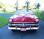 1954 Ford Sunliner Picture 4