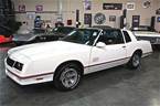 1987 Chevrolet Monte Carlo Picture 4