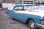 1957 Ford Fairlane Picture 4