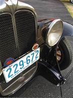 1929 Pontiac 3 Window Coupe Picture 4