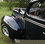 1939 Ford Deluxe Picture 5