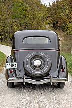 1936 Ford Fordor Picture 6