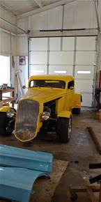 1934 Ford Coupe Picture 7