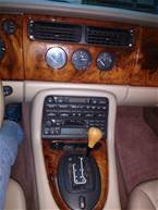 2003 Jaguar XK8 Picture 9